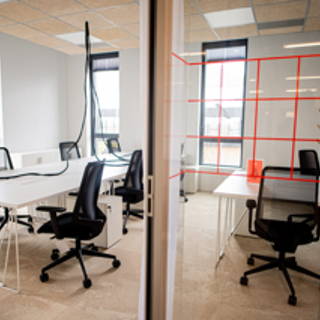 Bureau privé 92 m² 10 postes Coworking Rue Horace Villeneuve-d'Ascq 59493 - photo 1